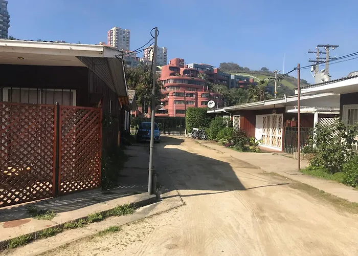Se Arrienda Casa Renaca Bajo 3 Habitaciones ,Estacionamiento